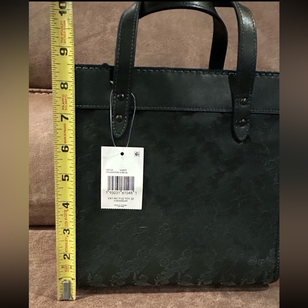 Coach Field Tote 22 Horse and Carriage in Amazon Green - Picture 6 of 7
